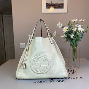 Gucci GG Logo Large SoHo Chain Shoulder Bag